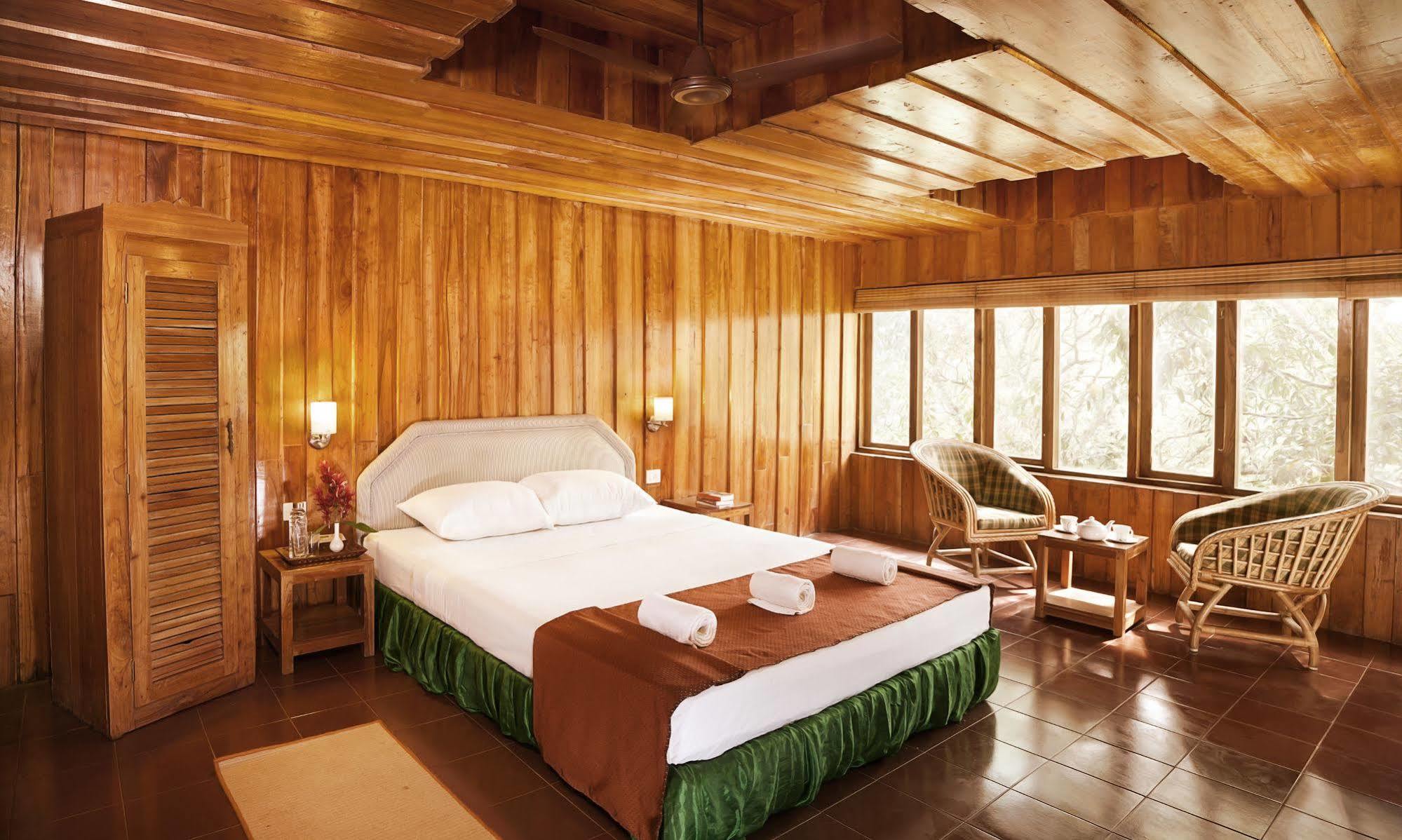 Woods N Spice - Thekkady Hotel Kumily Екстериор снимка