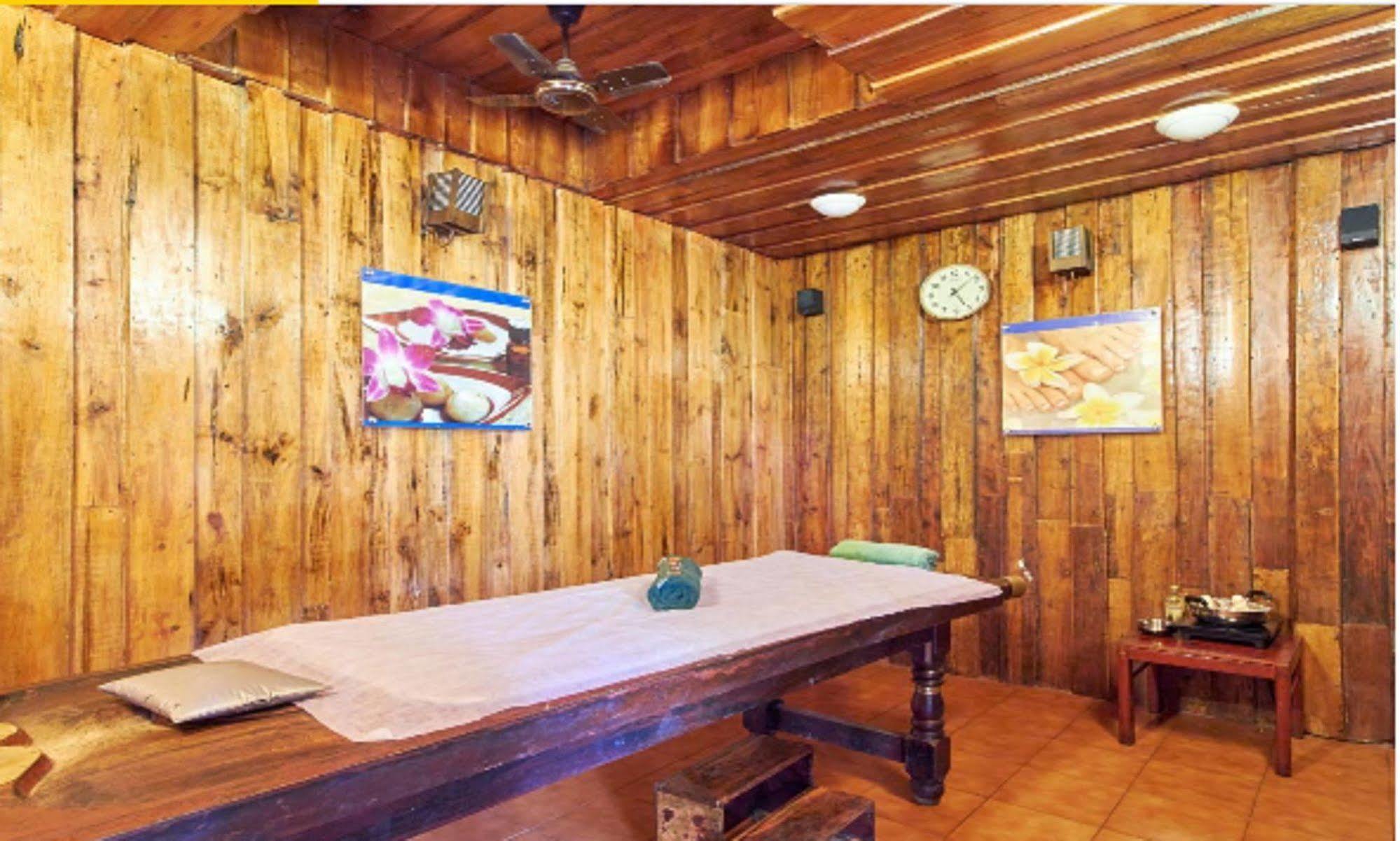 Woods N Spice - Thekkady Hotel Kumily Екстериор снимка